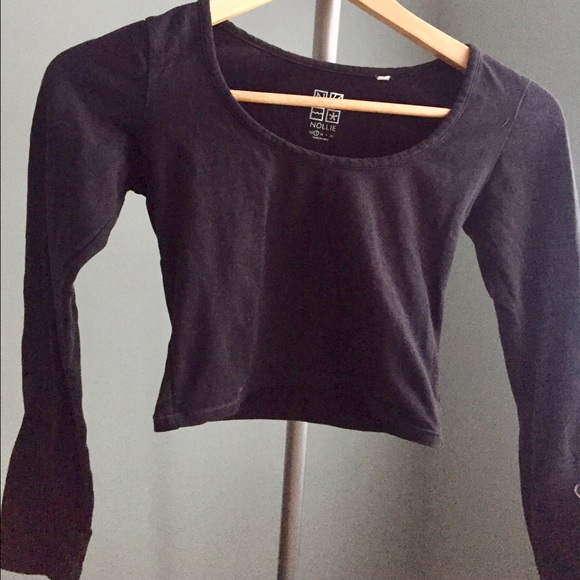 Long sleeved crop top