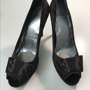 Stuart Weitzman Evening Bowright Pump