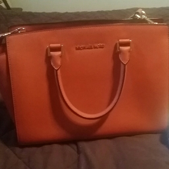 Bag - Picture 2 of 4