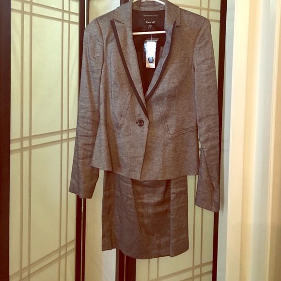 Two-piece women's suit.