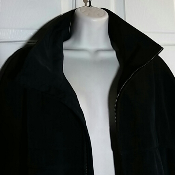 Men's Jacket - Picture 2 of 3