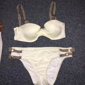 Victoria's Secret bathing suit set!