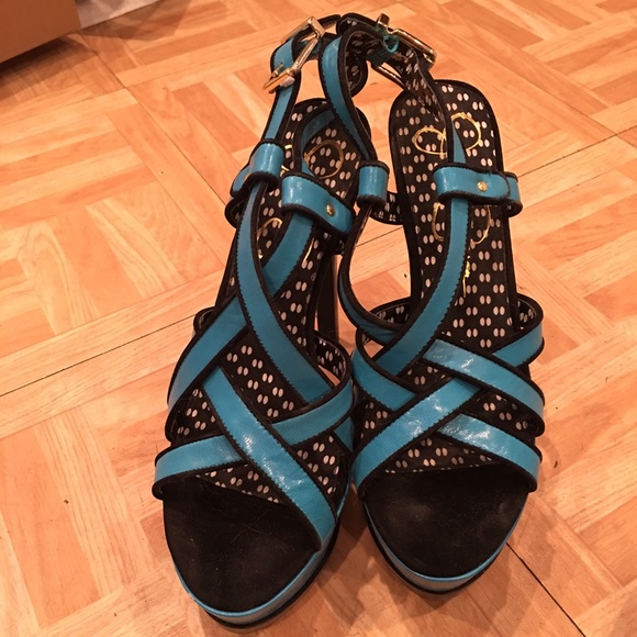 Jessica Simpson platform heels