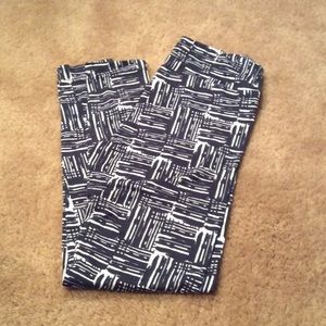 Navy and white leggings