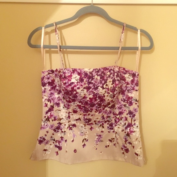Optional strap flower tank