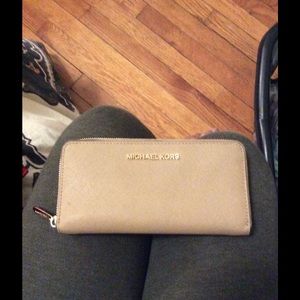 Michael Kors wallet