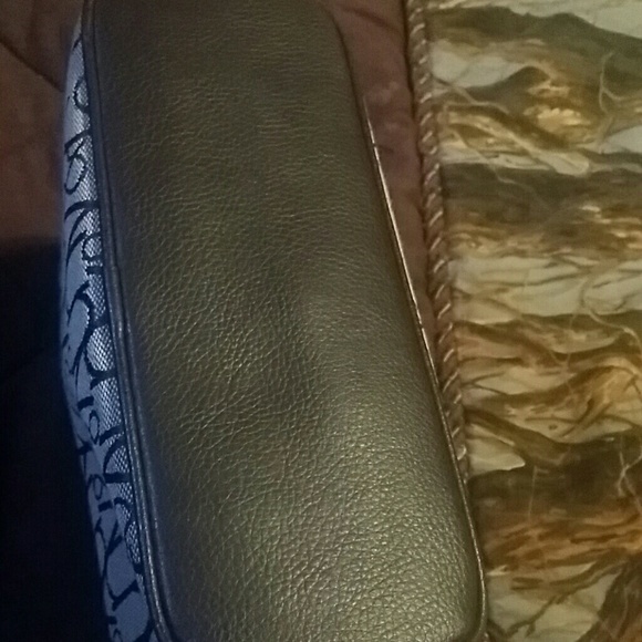Bags - Picture 3 of 4