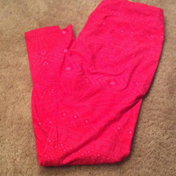 Red with light purple design