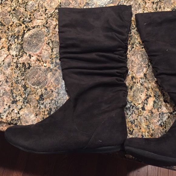 Black boots.