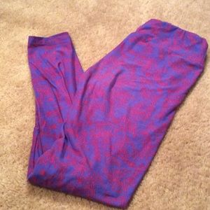 Dark purple with hot pink design