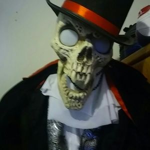 Meet your Posher, Joshua