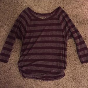 Loose 3/4 sleeve shirt