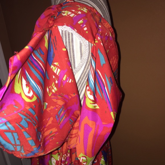 NWT Off the shoulder/vibrant color 2BeBe Dress - Picture 3 of 4