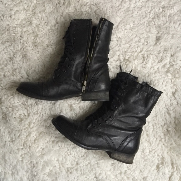Steve Madden Troopa boots Size 6