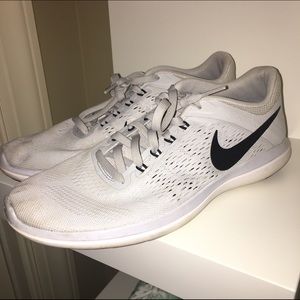 Nike flex runs 2016