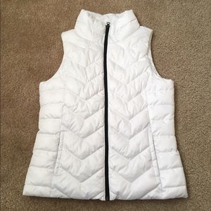 White vest