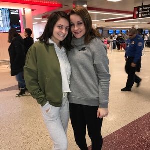 Meet your Posher, Chloe