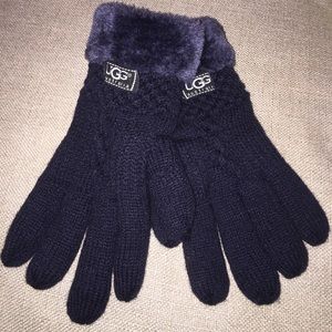 Ugg gloves