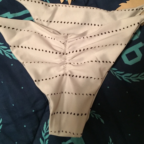 NWT bettinis bikini - Picture 2 of 3