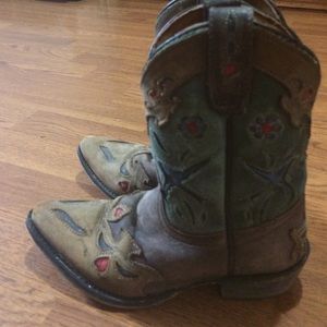 Cowgirl boots size 12