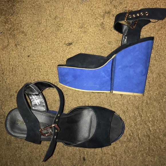 Forever 21 suede blue & black heels! - Picture 1 of 3