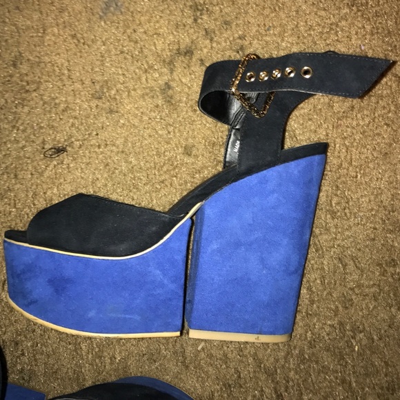 Forever 21 suede blue & black heels! - Picture 2 of 3