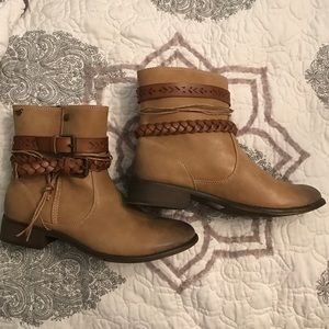 Roxy Tan Booties