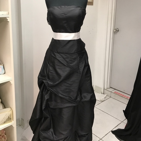 Black and white taffeta gown - Picture 1 of 4