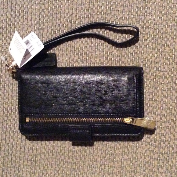 Coach saffiano leather wristlet - Picture 4 of 4