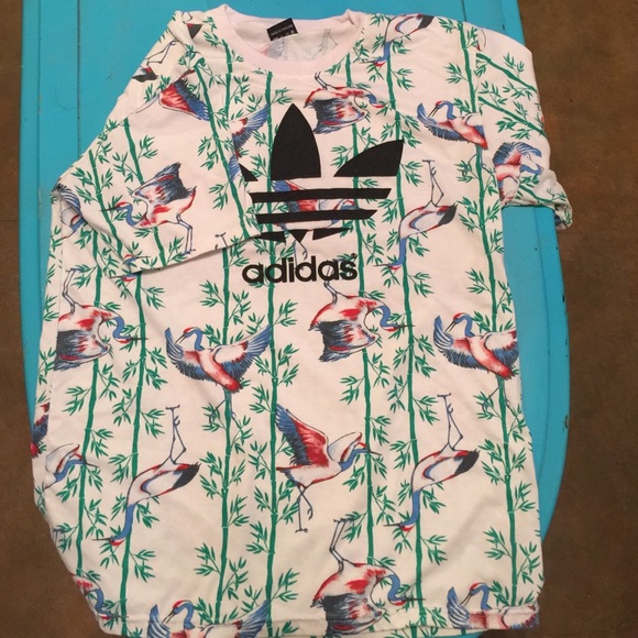 Adidas t shirt