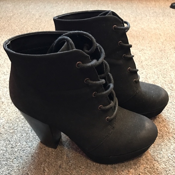 Size 7 black booties