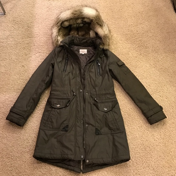 BEAUTIFUL Laundry by Shelli Segal faux fur coat