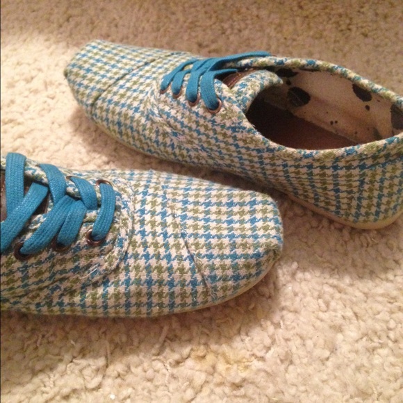 TOMS Houndstooth wool Cordones sz 9