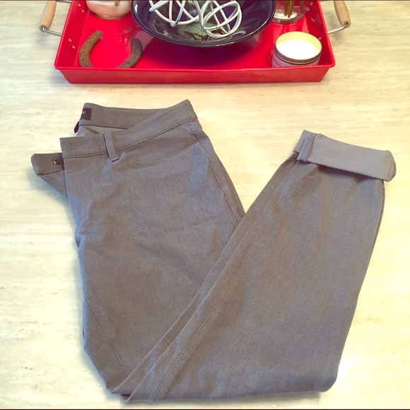 ⚡️SALE⚡️ Banana Republic Sloane Jeggings