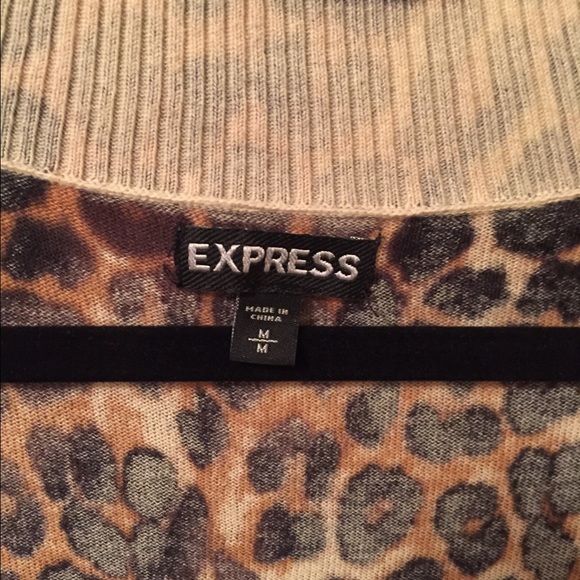 Express leopard top - Picture 2 of 2