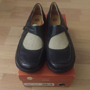 Clarks 85061 Unstructured Mary Janes