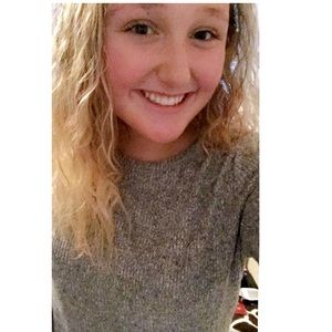 Meet your Posher, Hallee