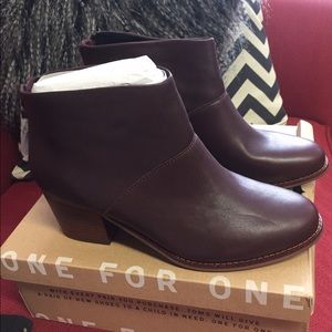 TOMS Leila booties in Oxblood leather