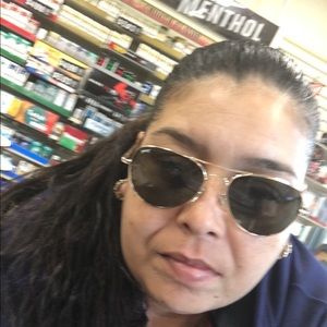 Meet your Posher, Janet