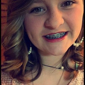 Meet your Posher, Abby-grace