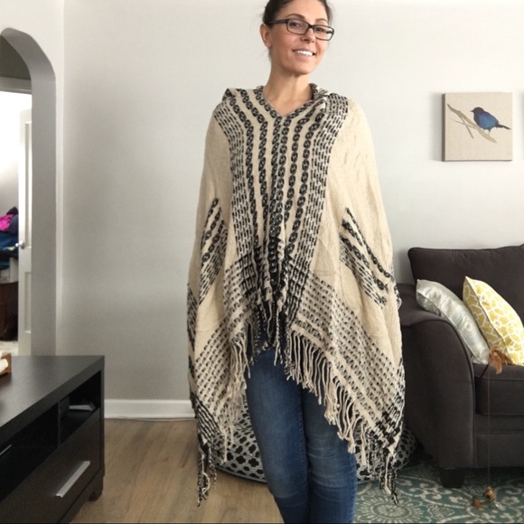 Free People Sweaters - Free people poncho