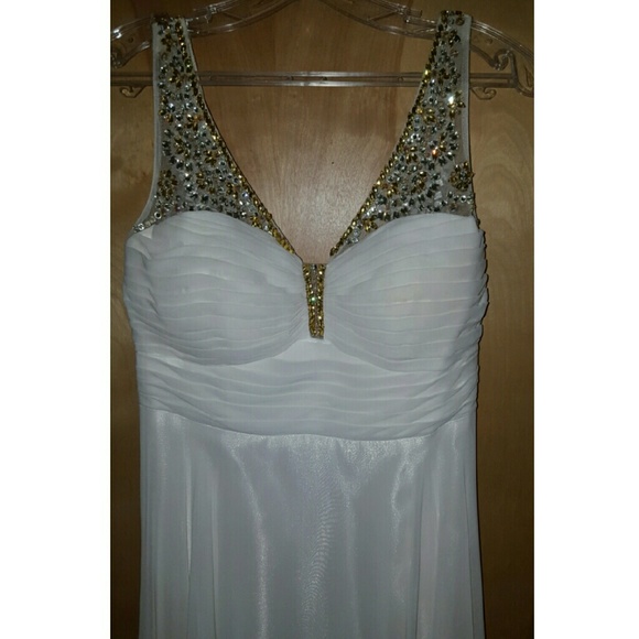 White prom/formal dress