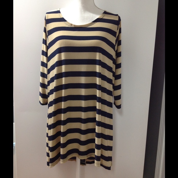 Flirty Pink Tunic Hi-Low Hem Navy/Tan 3/4" Sleeve
