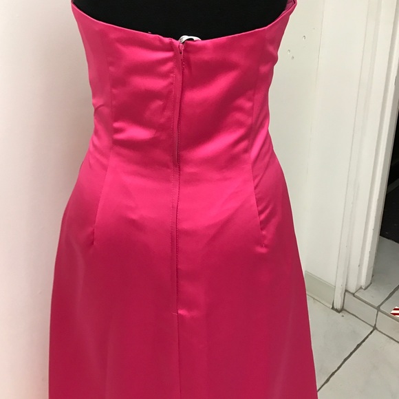 Hot pink satin gown - Picture 4 of 4