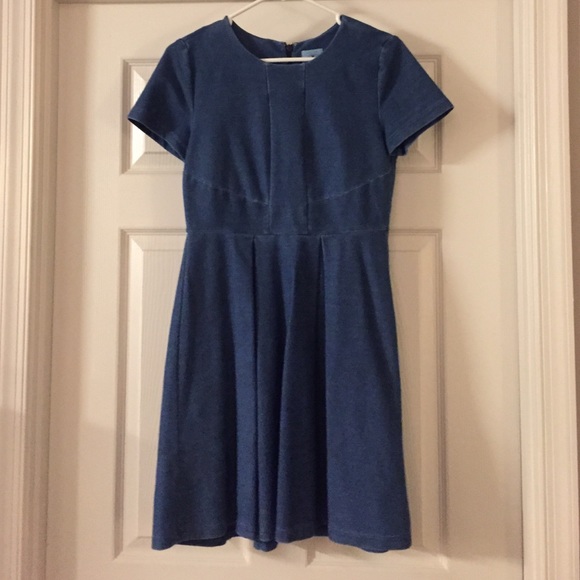 EUC cece by Cynthia Steffe denim-chambray dress