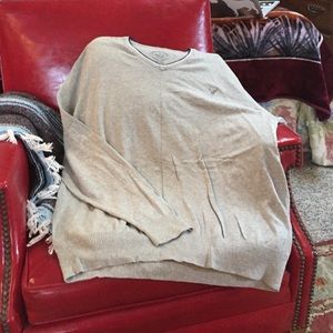 American Eagle pull over sweater