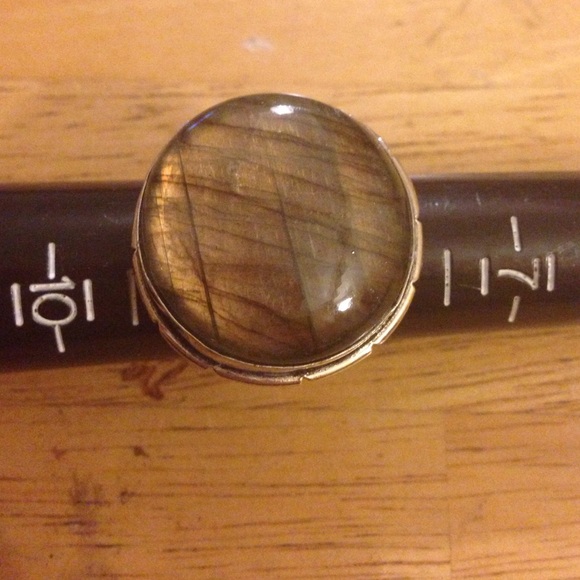 Sterling labradorite ring