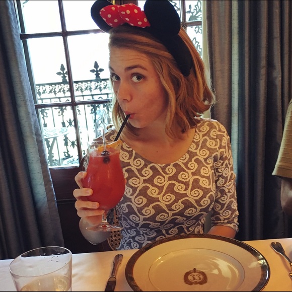 Meet your Posher, Samantha - Picture 3 of 4