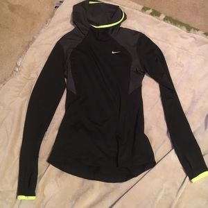 Nike fro fit long sleeve with good.