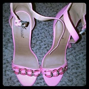 Pink shoedazzle heels